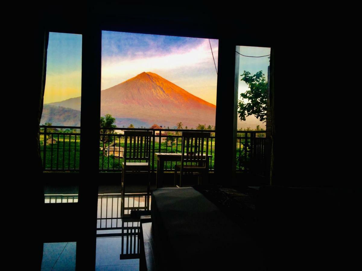 D'Uma Amed Homestay Exterior photo